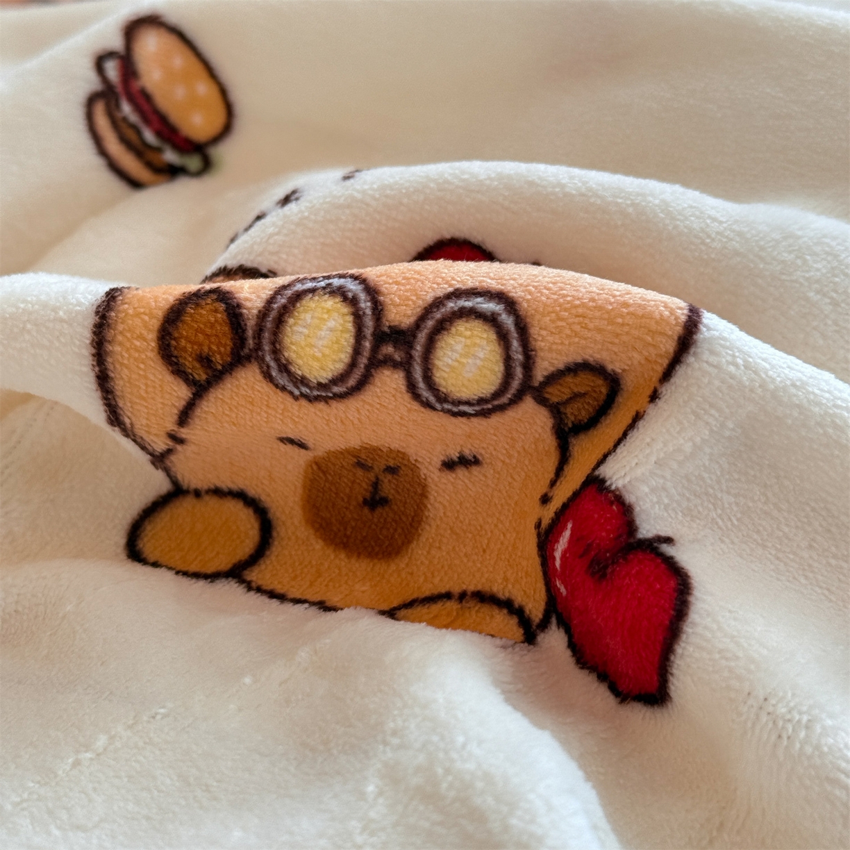 91家纺网 家纺一手货源 找家纺 名兮家居 2025秋冬新款加厚高克重牛奶绒单被套 贪吃巴拉