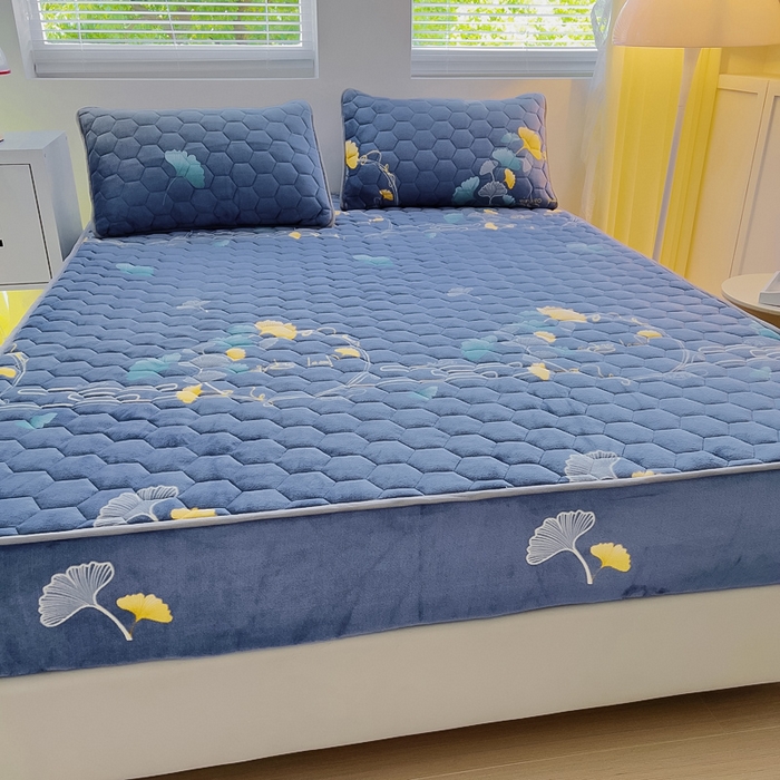 91家纺网 家纺一手货源 找家纺 情煊家纺 2025新款保暖牛奶绒夹棉床笠-床笠款 三生有杏