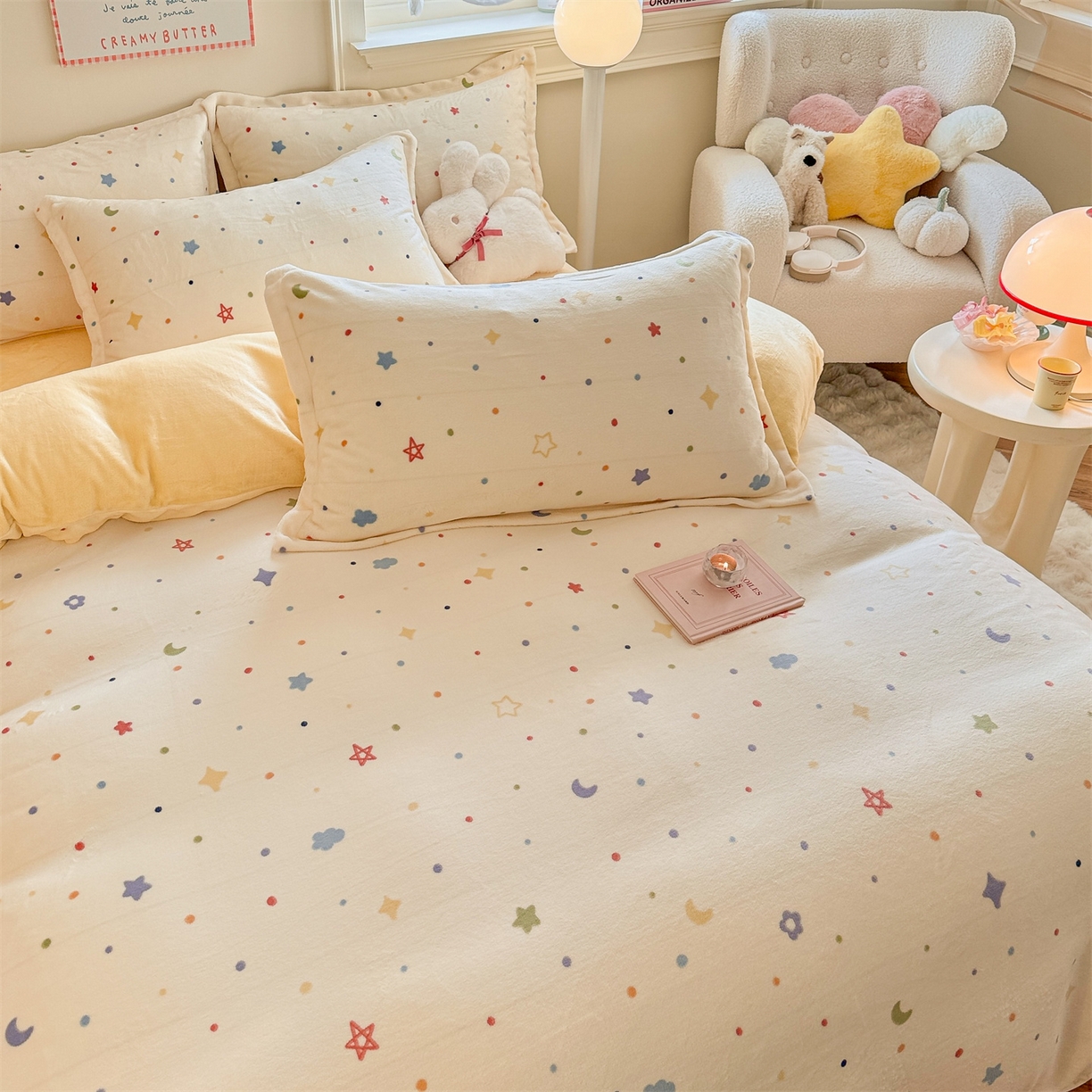 91家纺网 家纺一手货源 找家纺 名兮家居 2025秋冬新款加厚高克重牛奶绒单被套 童话星空