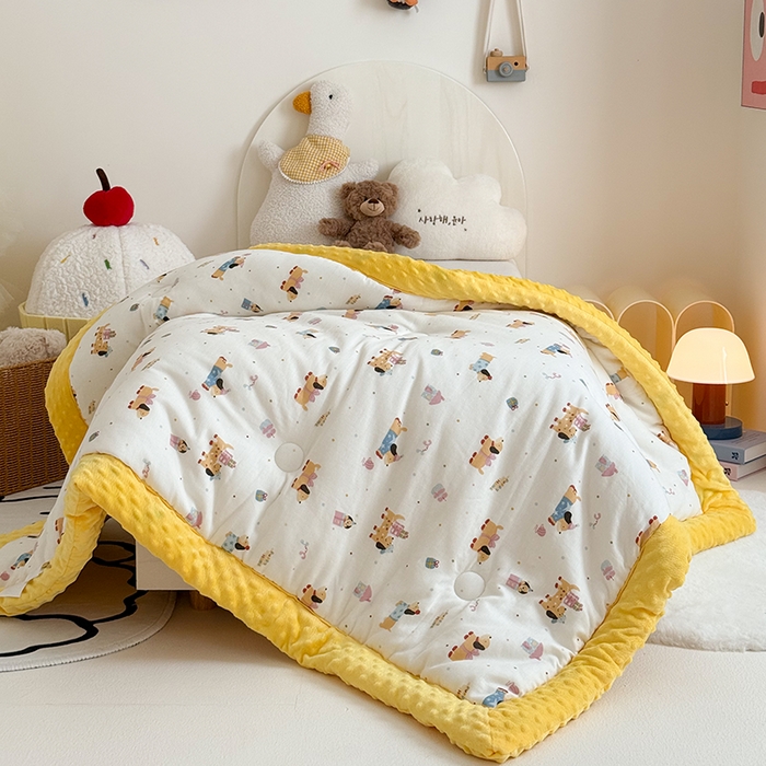 91家纺网 家纺一手货源 找家纺 嗨生活 2025年新款全棉纯棉双层纱豆豆被儿童被春秋被冬被幼儿园被子 可爱腊肠狗