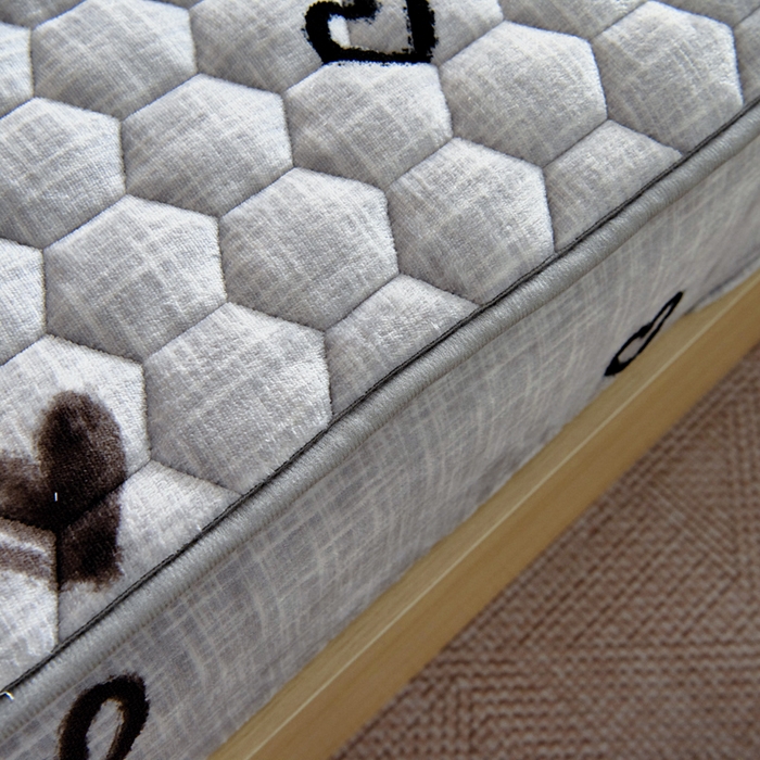 91家纺网 家纺一手货源 找家纺 情煊家纺 2025新款保暖牛奶绒夹棉床笠-床笠款 爱心小熊