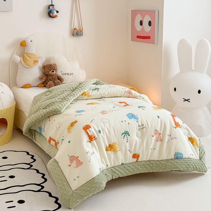 91家纺网 家纺一手货源 找家纺 嗨生活 2025年新款全棉纯棉双层纱豆豆被儿童被春秋被冬被幼儿园被子 恐龙世纪