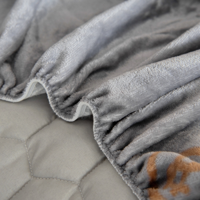 91家纺网 家纺一手货源 找家纺 情煊家纺 2025新款保暖牛奶绒夹棉床笠-床笠款 大力熊