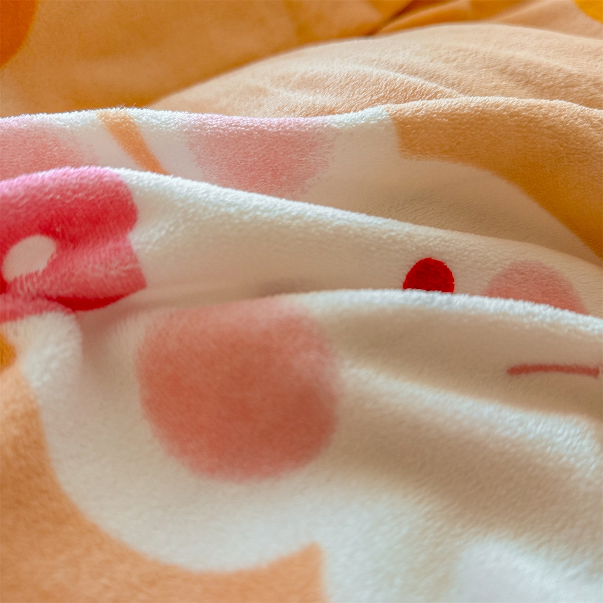 91家纺网 家纺一手货源 找家纺 名兮家居 2025秋冬新款加厚高克重牛奶绒单被套 兔兔派对