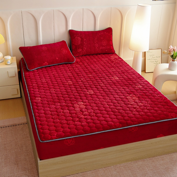 91家纺网 家纺一手货源 找家纺 情煊家纺 2025新款保暖牛奶绒夹棉床笠-床笠款 红玫瑰