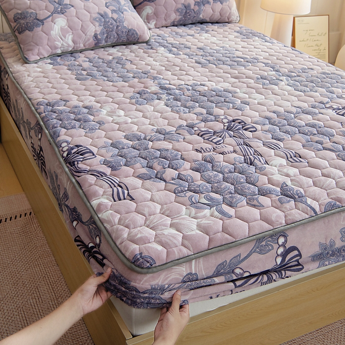 情煊家纺 2025新款保暖牛奶绒夹棉床笠-床笠款 秘境