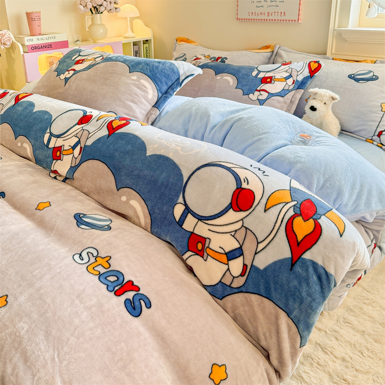 91家纺网 家纺一手货源 找家纺 名兮家居 2025秋冬新款加厚高克重牛奶绒单被套 宇航员