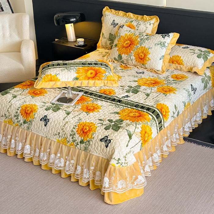91家纺网 家纺一手货源 找家纺 首选家纺 2025新款直播热款双层蕾丝花边牛奶绒印花床盖四件套床盖单件三件套 向日葵