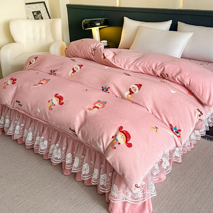 91家纺网 家纺一手货源 找家纺 首选家纺 2025新款直播热款双层蕾丝花边牛奶绒印花床盖四件套床盖单件三件套 动漫乐园