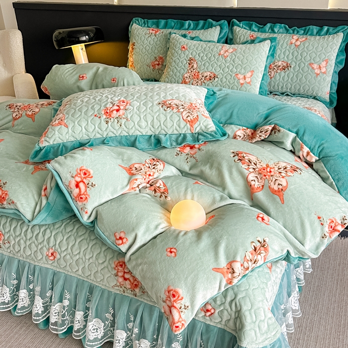 首选家纺 2025新款直播热款双层蕾丝花边牛奶绒印花床盖四件套床盖单件三件套 水墨蝴蝶