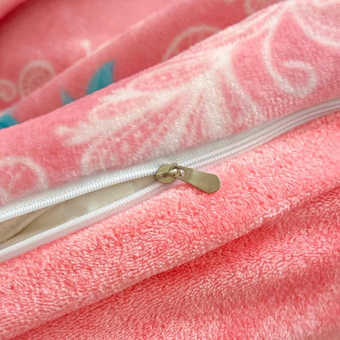 91家纺网 家纺一手货源 找家纺 首选家纺 2025新款直播热款双层蕾丝花边牛奶绒印花床盖四件套床盖单件三件套 魅力花园