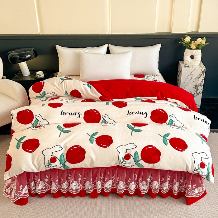 91家纺网 家纺一手货源 找家纺 首选家纺 2025新款直播热款双层蕾丝花边牛奶绒印花床盖四件套床盖单件三件套 郁兔红