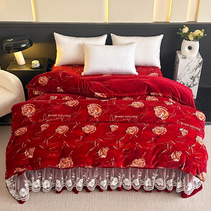 91家纺网 家纺一手货源 找家纺 首选家纺 2025新款直播热款双层蕾丝花边牛奶绒印花床盖四件套床盖单件三件套 盛夏