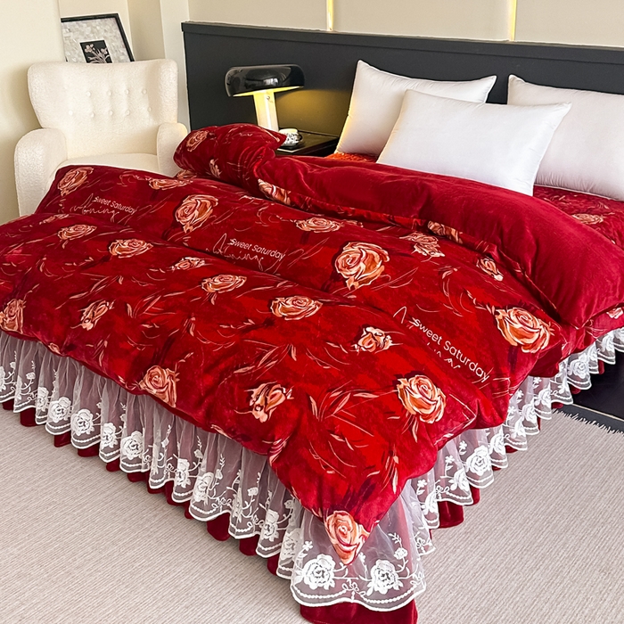 91家纺网 家纺一手货源 找家纺 首选家纺 2025新款直播热款双层蕾丝花边牛奶绒印花床盖四件套床盖单件三件套 盛夏