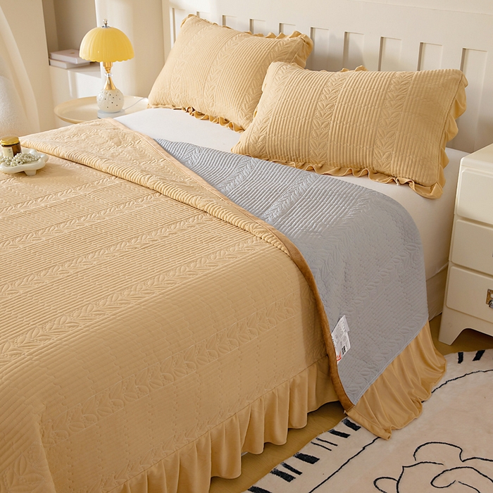 91家纺网 家纺一手货源 找家纺 （总）情煊家纺 2025新款纯色轻奢风亲肤床盖系列