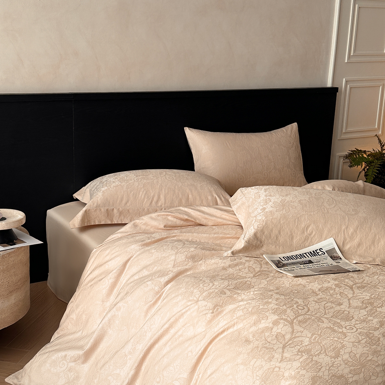 91家纺网 家纺一手货源 找家纺 舒慕家纺 2025新款100支长绒棉浮雕提花四件套 花涧