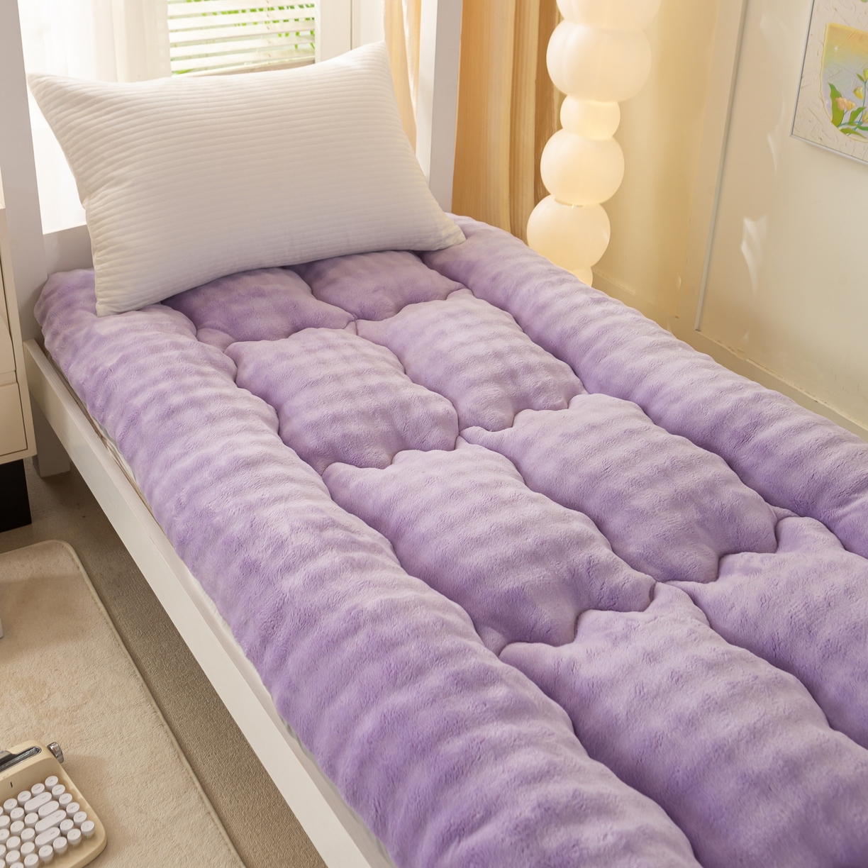 枋梢家纺 2025新款高克重牛奶兔毛绒学生床垫 紫罗兰