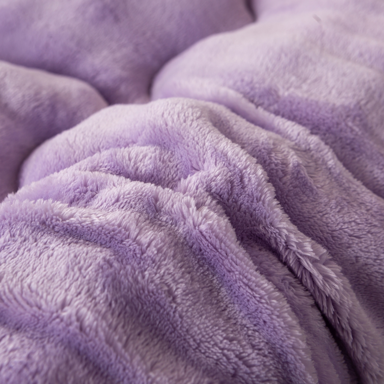 91家纺网 家纺一手货源 找家纺 枋梢家纺 2025新款高克重牛奶兔毛绒学生床垫 紫罗兰