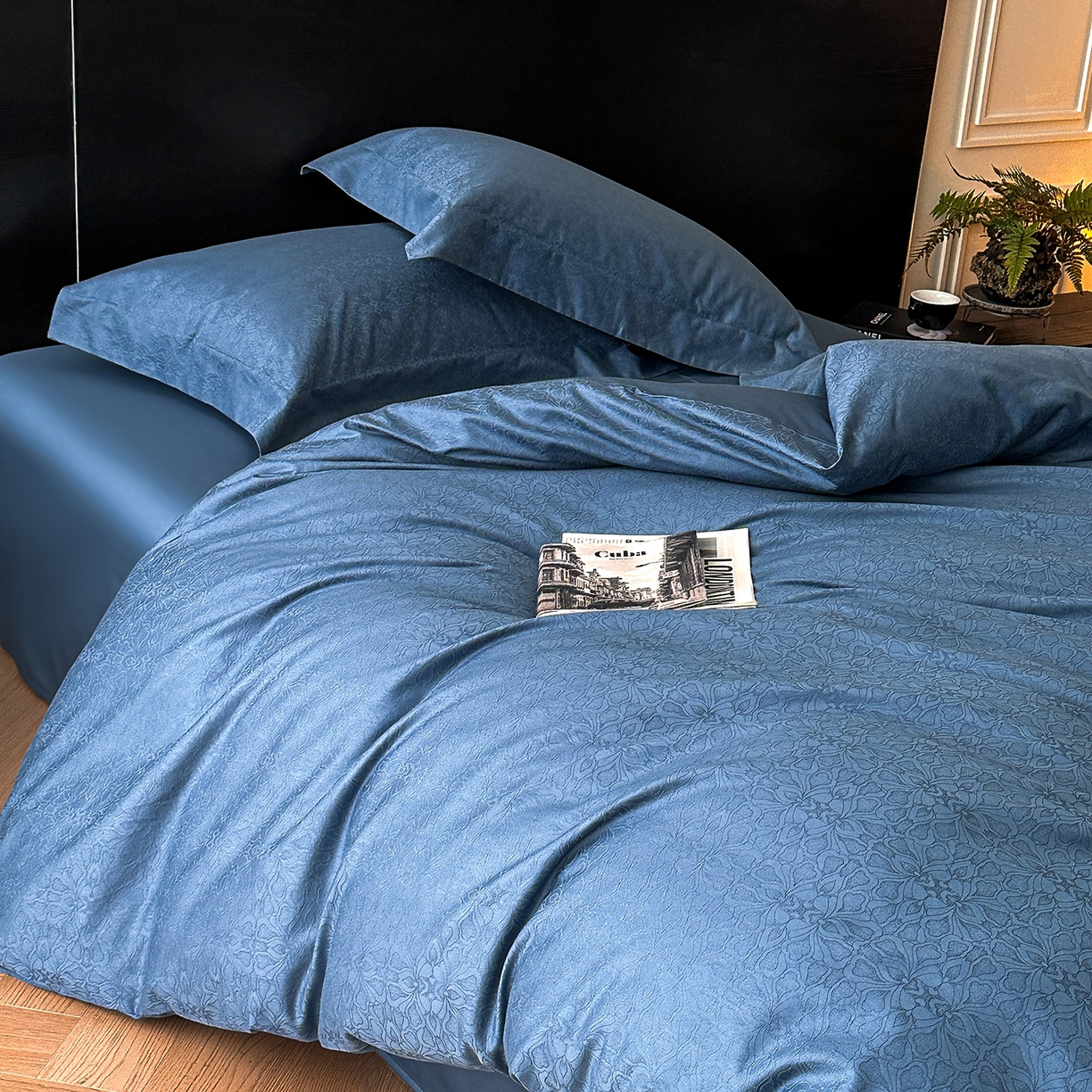 91家纺网 家纺一手货源 找家纺 舒慕家纺 2025新款100支长绒棉浮雕提花四件套 荟锦