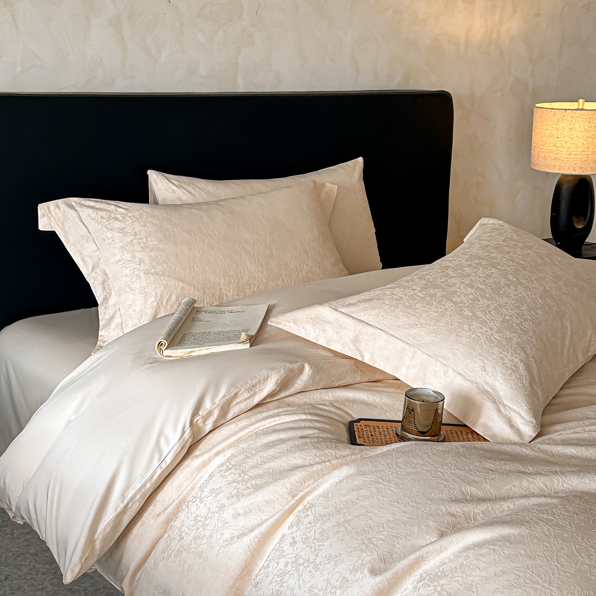 91家纺网 家纺一手货源 找家纺 舒慕家纺 2025新款100支长绒棉浮雕提花四件套 澜汐