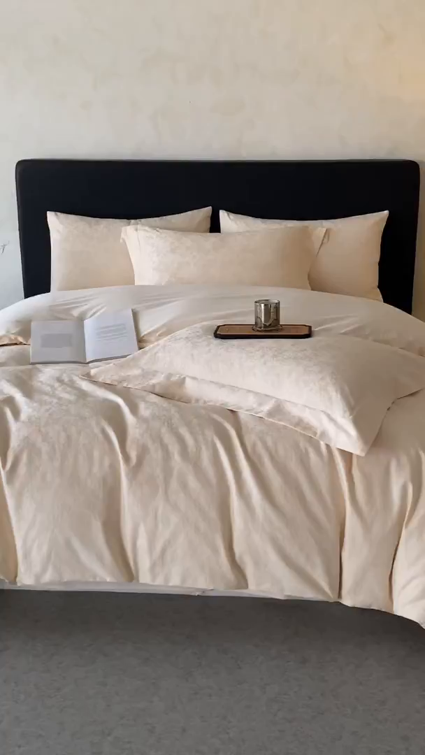 91家纺网 家纺一手货源 找家纺 舒慕家纺 2025新款100支长绒棉浮雕提花四件套 澜汐