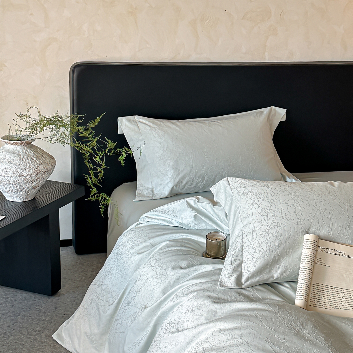 91家纺网 家纺一手货源 找家纺 舒慕家纺 2025新款100支长绒棉浮雕提花四件套 俪枝