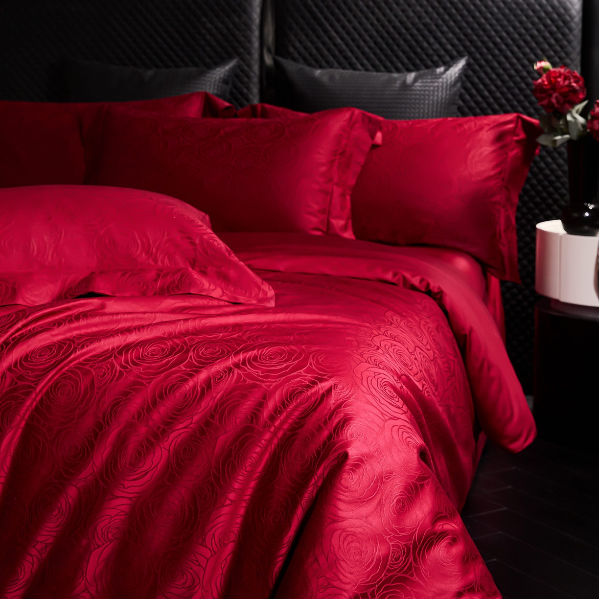 91家纺网 家纺一手货源 找家纺 舒慕家纺 2025新款100支长绒棉浮雕提花四件套 玫瑰