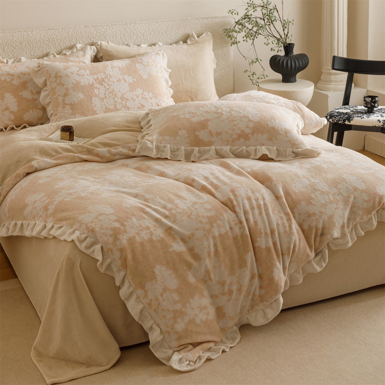 91家纺网 家纺一手货源 找家纺 （总）趣色家纺 2025秋冬新款韩风小清新花边牛奶绒立体烂花四件套