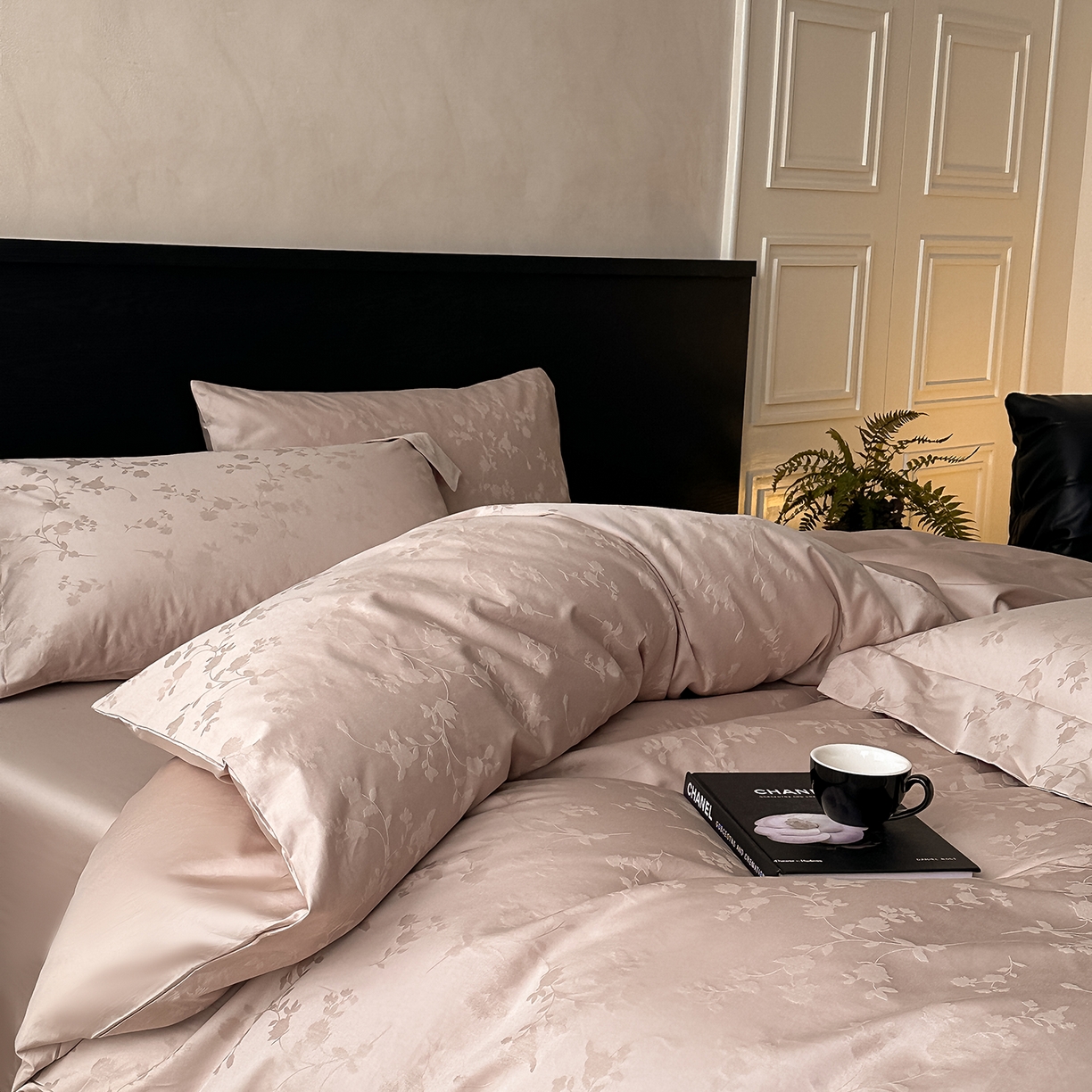 91家纺网 家纺一手货源 找家纺 舒慕家纺 2025新款100支长绒棉浮雕提花四件套 诗娜