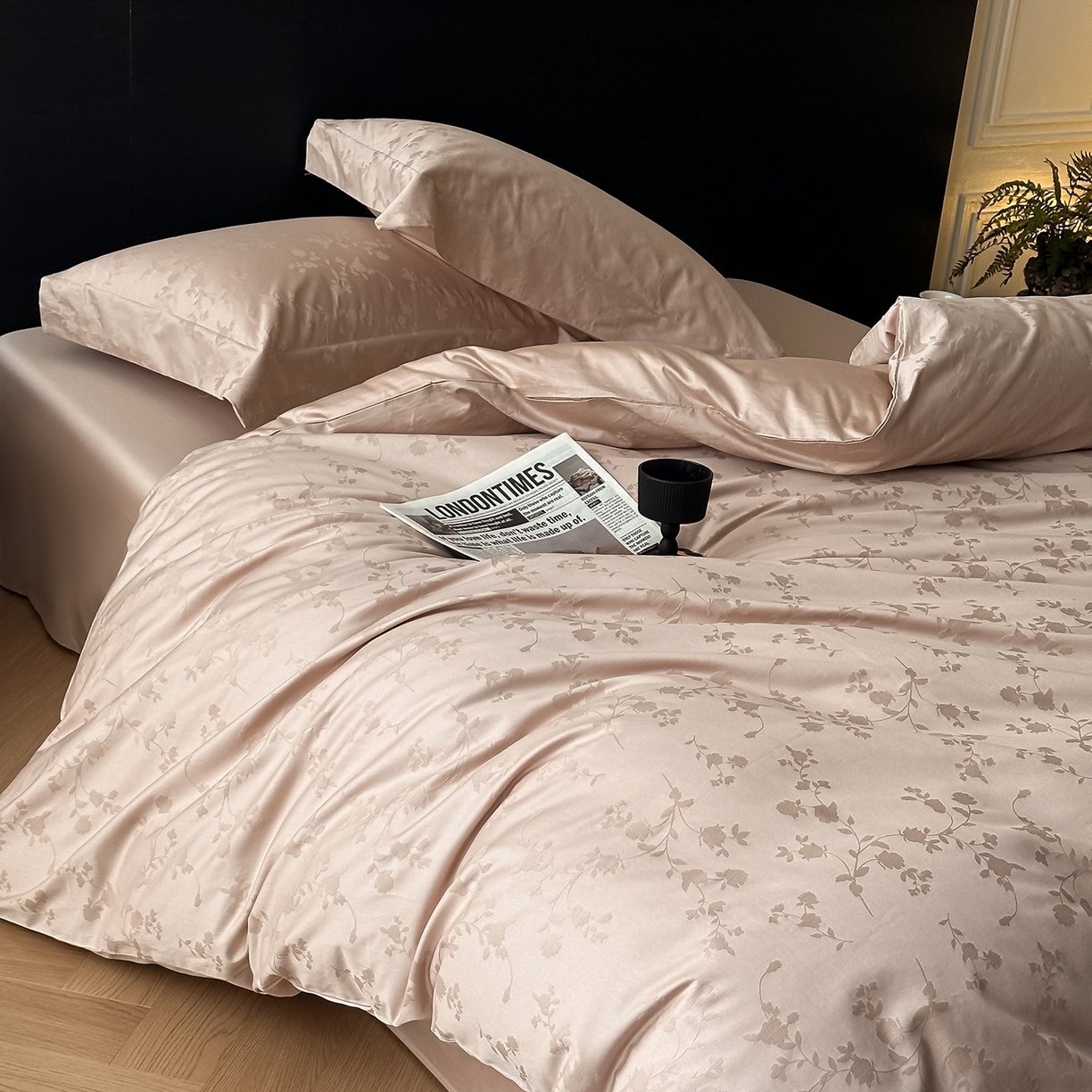 91家纺网 家纺一手货源 找家纺 舒慕家纺 2025新款100支长绒棉浮雕提花四件套 诗娜