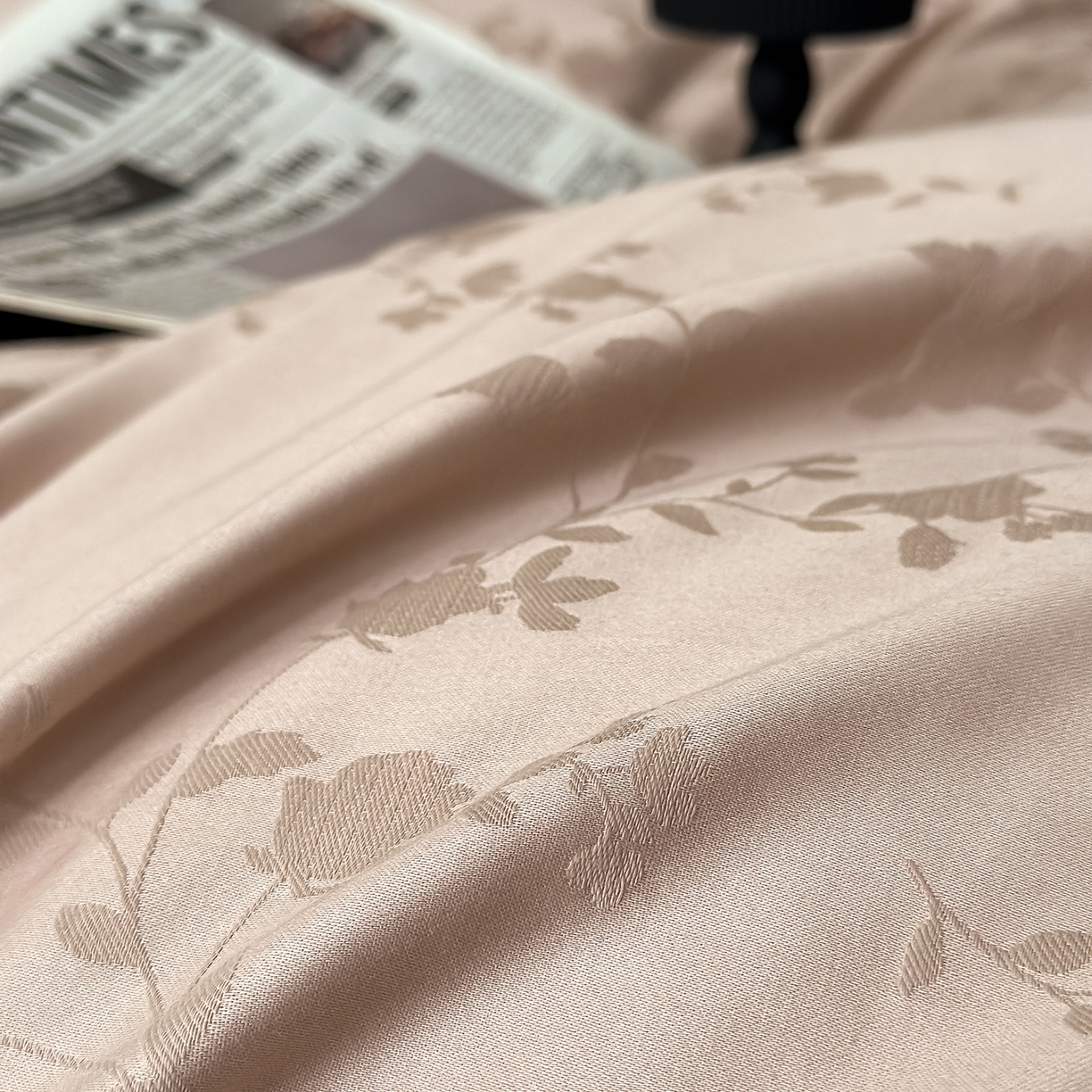 91家纺网 家纺一手货源 找家纺 舒慕家纺 2025新款100支长绒棉浮雕提花四件套 诗娜