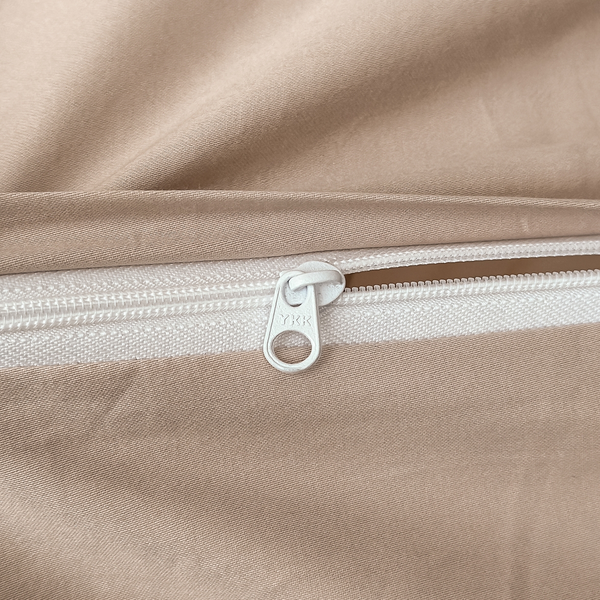 91家纺网 家纺一手货源 找家纺 舒慕家纺 2025新款100支长绒棉浮雕提花四件套 诗娜