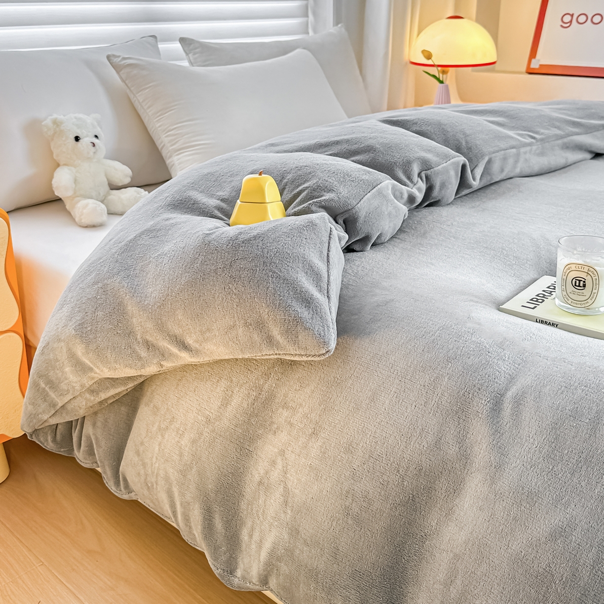 91家纺网 家纺一手货源 找家纺 首选家纺 2025新款加厚牛奶绒单被套系列 罗曼灰