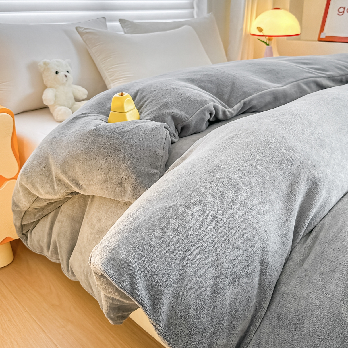 91家纺网 家纺一手货源 找家纺 首选家纺 2025新款加厚牛奶绒单被套系列 罗曼灰