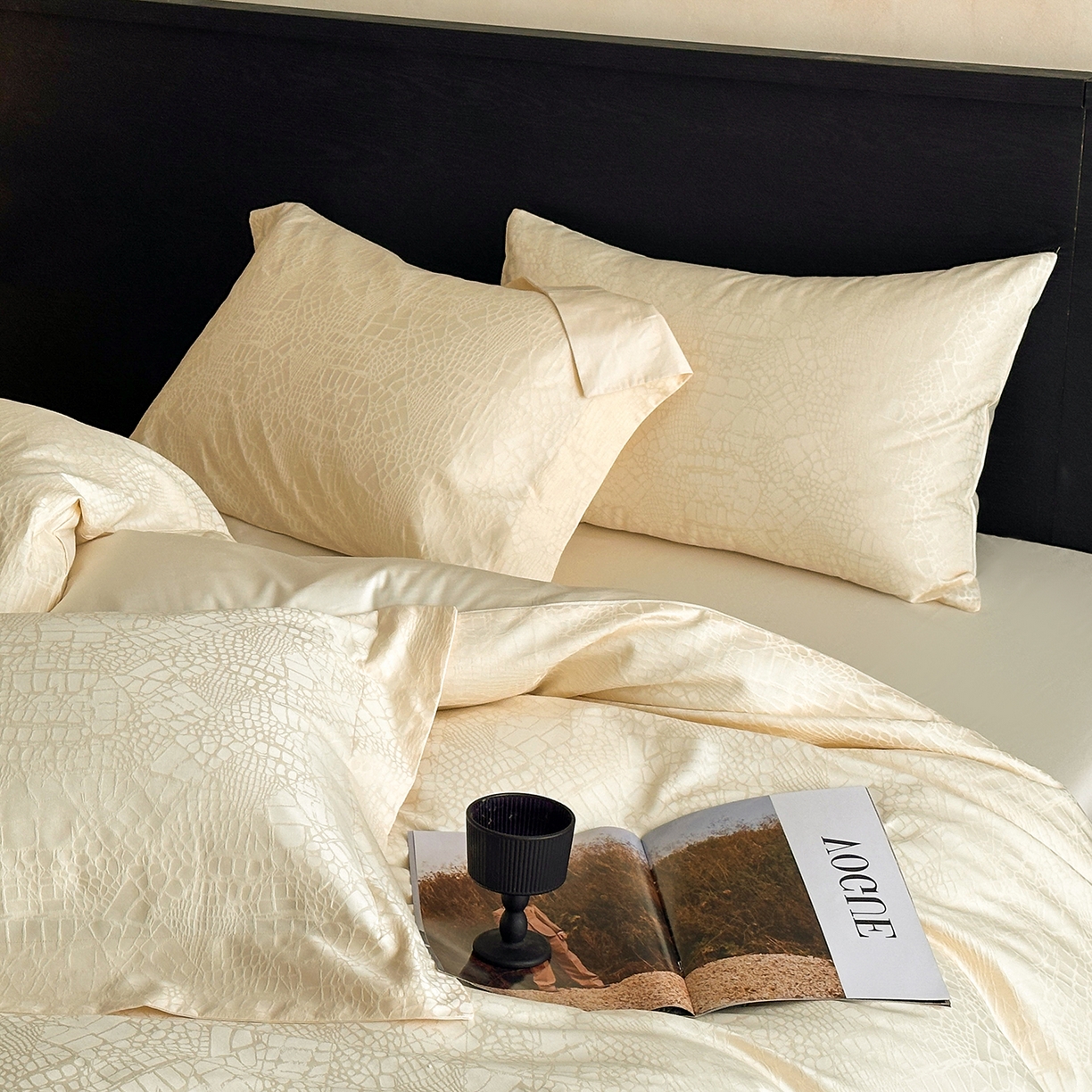 91家纺网 家纺一手货源 找家纺 舒慕家纺 2025新款100支长绒棉浮雕提花四件套 喜玛-白