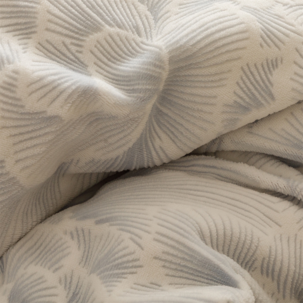 91家纺网 家纺一手货源 找家纺 趣色家纺 2025秋冬新款韩风小清新花边牛奶绒立体烂花四件套 百花绽放-蓝