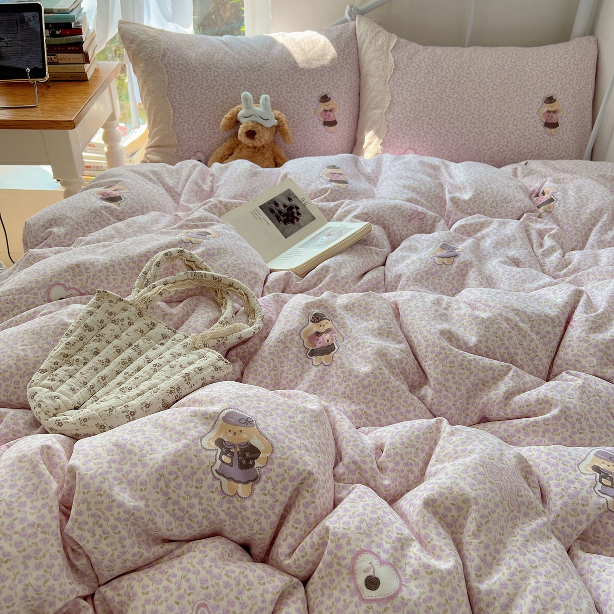 91家纺网 家纺一手货源 找家纺 暖芯优选 2025秋冬新品韩国小清新有氧提花人字纹双层纱全棉蕾丝花边加厚四件套 海棠轻语-大花边