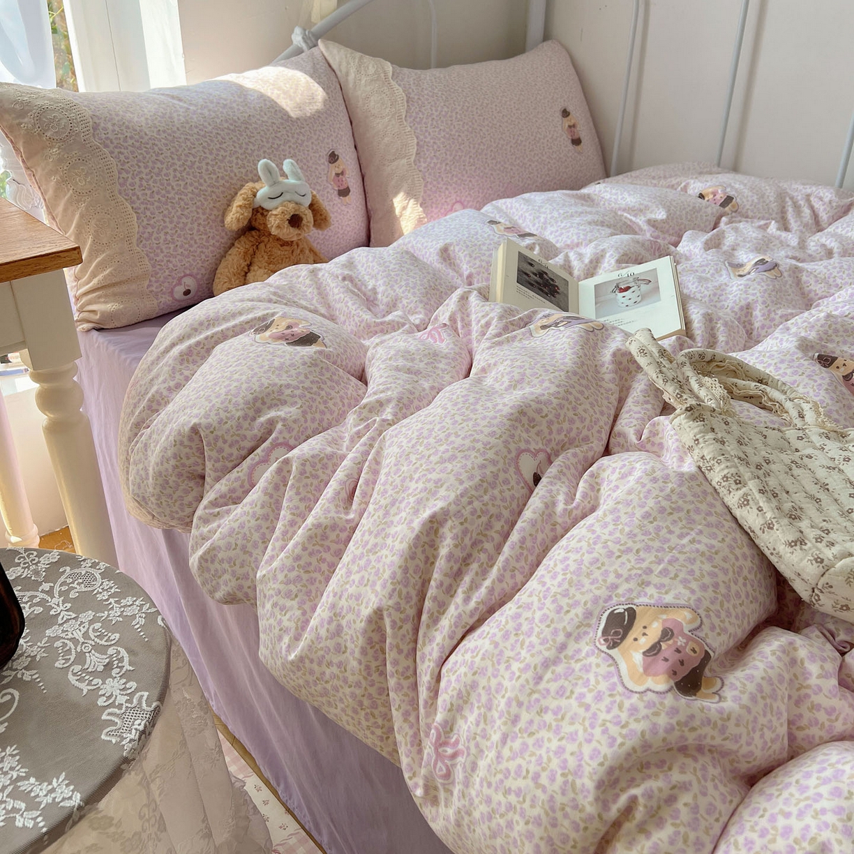 91家纺网 家纺一手货源 找家纺 暖芯优选 2025秋冬新品韩国小清新有氧提花人字纹双层纱全棉蕾丝花边加厚四件套 海棠轻语-大花边