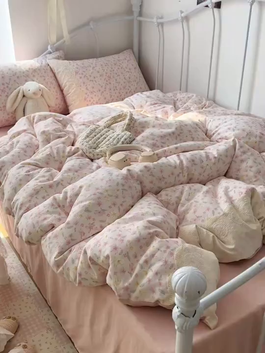 91家纺网 家纺一手货源 找家纺 暖芯优选 2025秋冬新品韩国小清新有氧提花人字纹双层纱全棉蕾丝花边加厚四件套 盎然-大花边