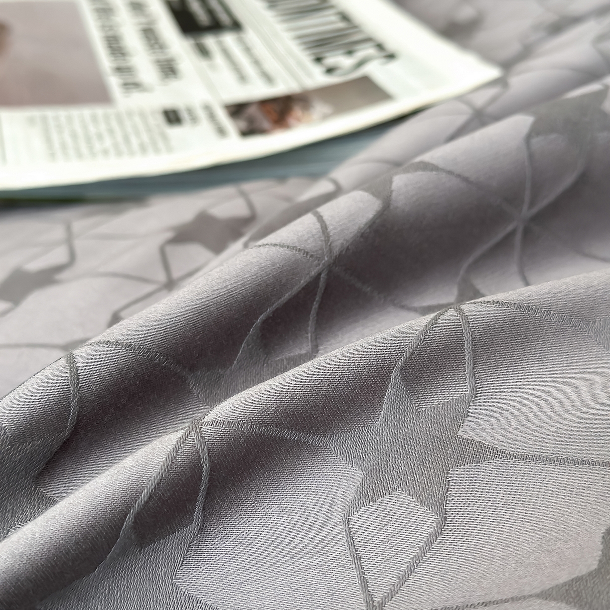 91家纺网 家纺一手货源 找家纺 舒慕家纺 2025新款100支长绒棉浮雕提花四件套 星柠-深灰