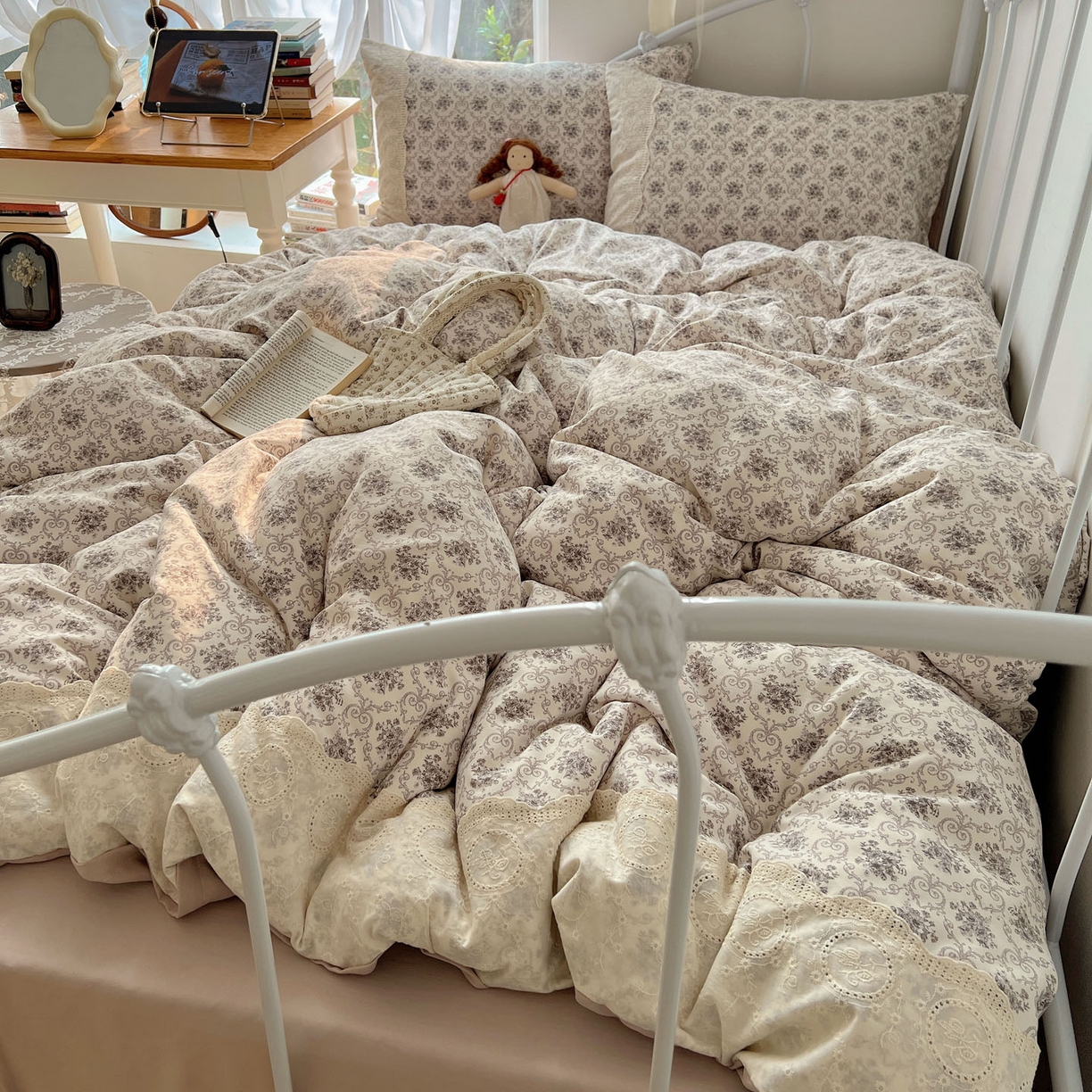 91家纺网 家纺一手货源 找家纺 暖芯优选 2025秋冬新品韩国小清新有氧提花人字纹双层纱全棉蕾丝花边加厚四件套 丁香紫-大花边