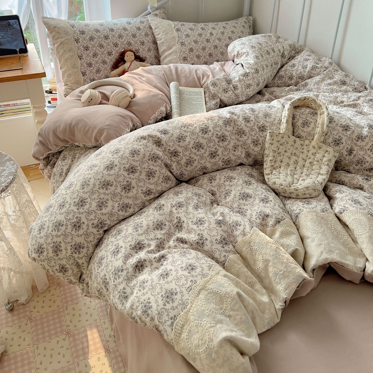 91家纺网 家纺一手货源 找家纺 暖芯优选 2025秋冬新品韩国小清新有氧提花人字纹双层纱全棉蕾丝花边加厚四件套 丁香紫-大花边