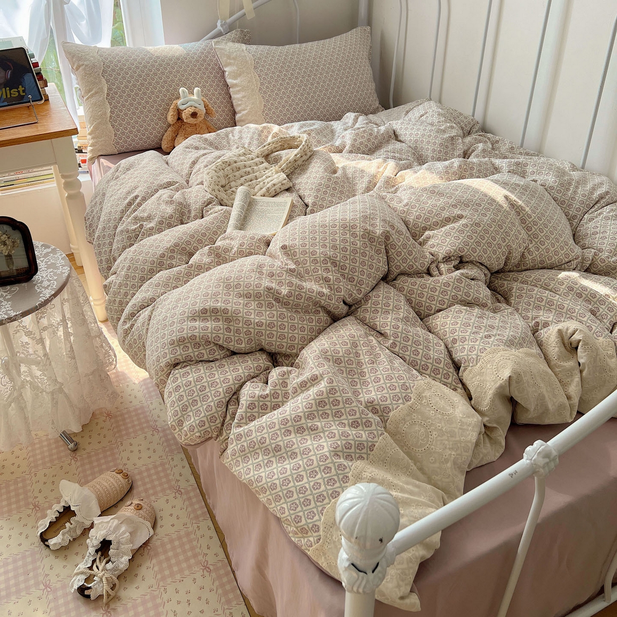 91家纺网 家纺一手货源 找家纺 暖芯优选 2025秋冬新品韩国小清新有氧提花人字纹双层纱全棉蕾丝花边加厚四件套 莫奈花园-大花边