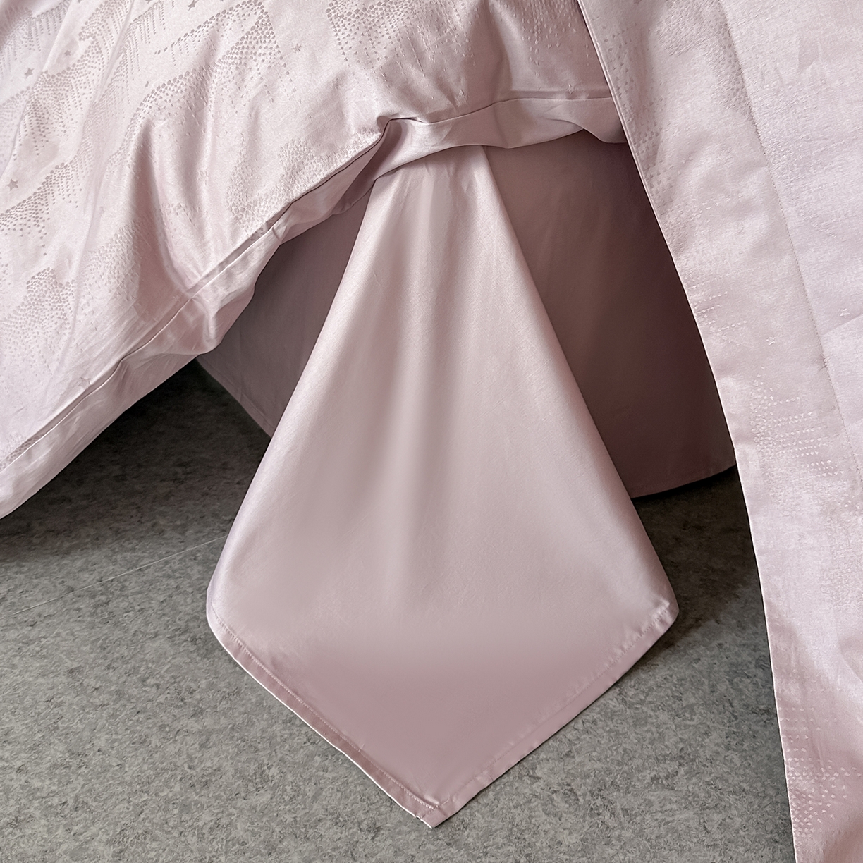 91家纺网 家纺一手货源 找家纺 舒慕家纺 2025新款100支长绒棉浮雕提花四件套 星雨