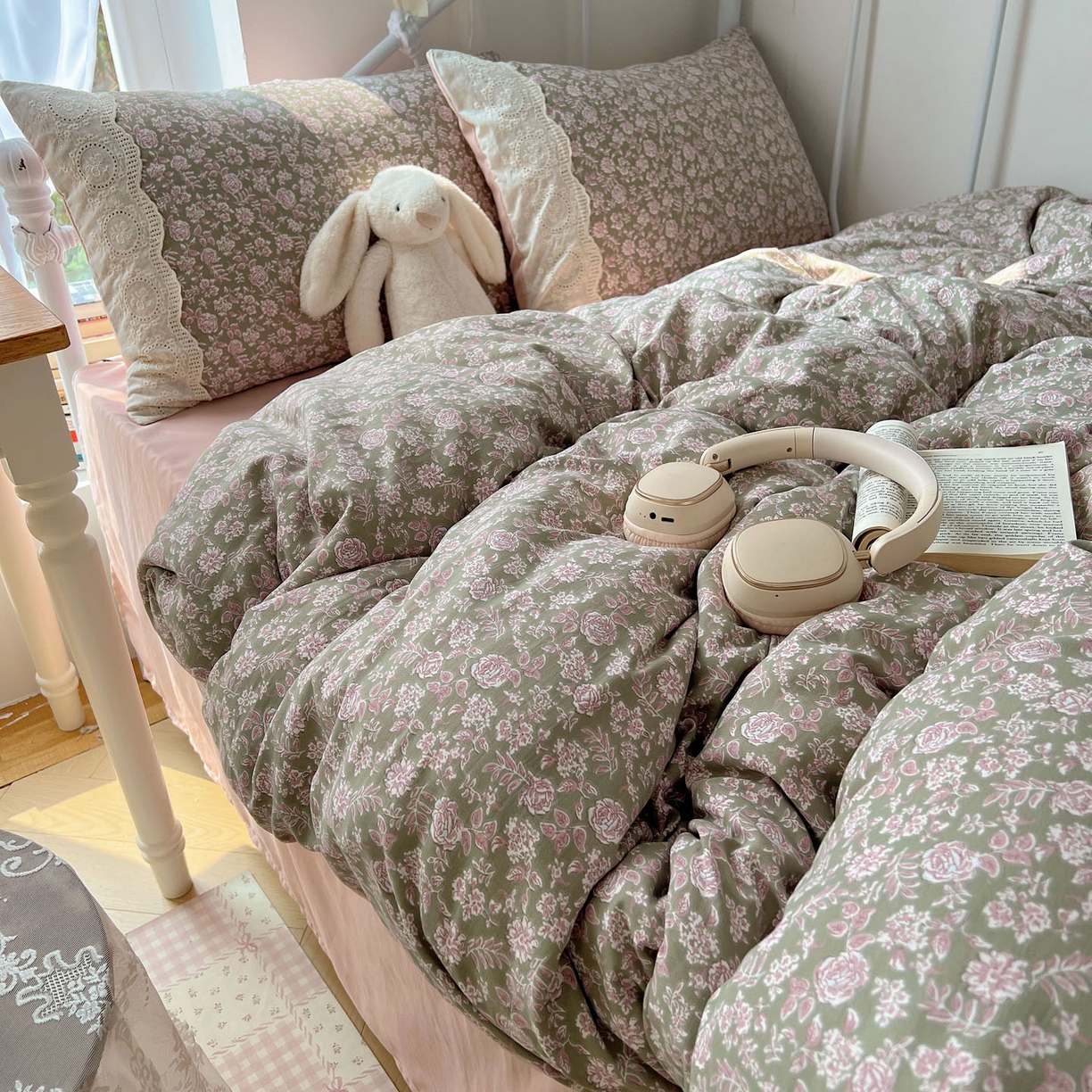 91家纺网 家纺一手货源 找家纺 暖芯优选 2025秋冬新品韩国小清新有氧提花人字纹双层纱全棉蕾丝花边加厚四件套 沐春-大花边