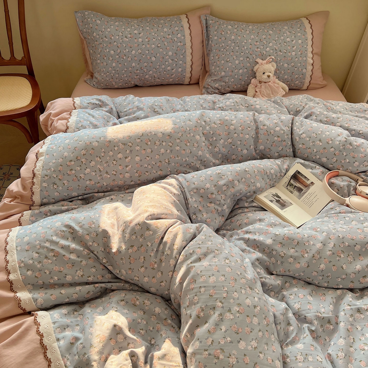 91家纺网 家纺一手货源 找家纺 暖芯优选 2025秋冬新品韩国小清新有氧提花人字纹双层纱全棉蕾丝花边加厚四件套 春雨绵绵-小花边