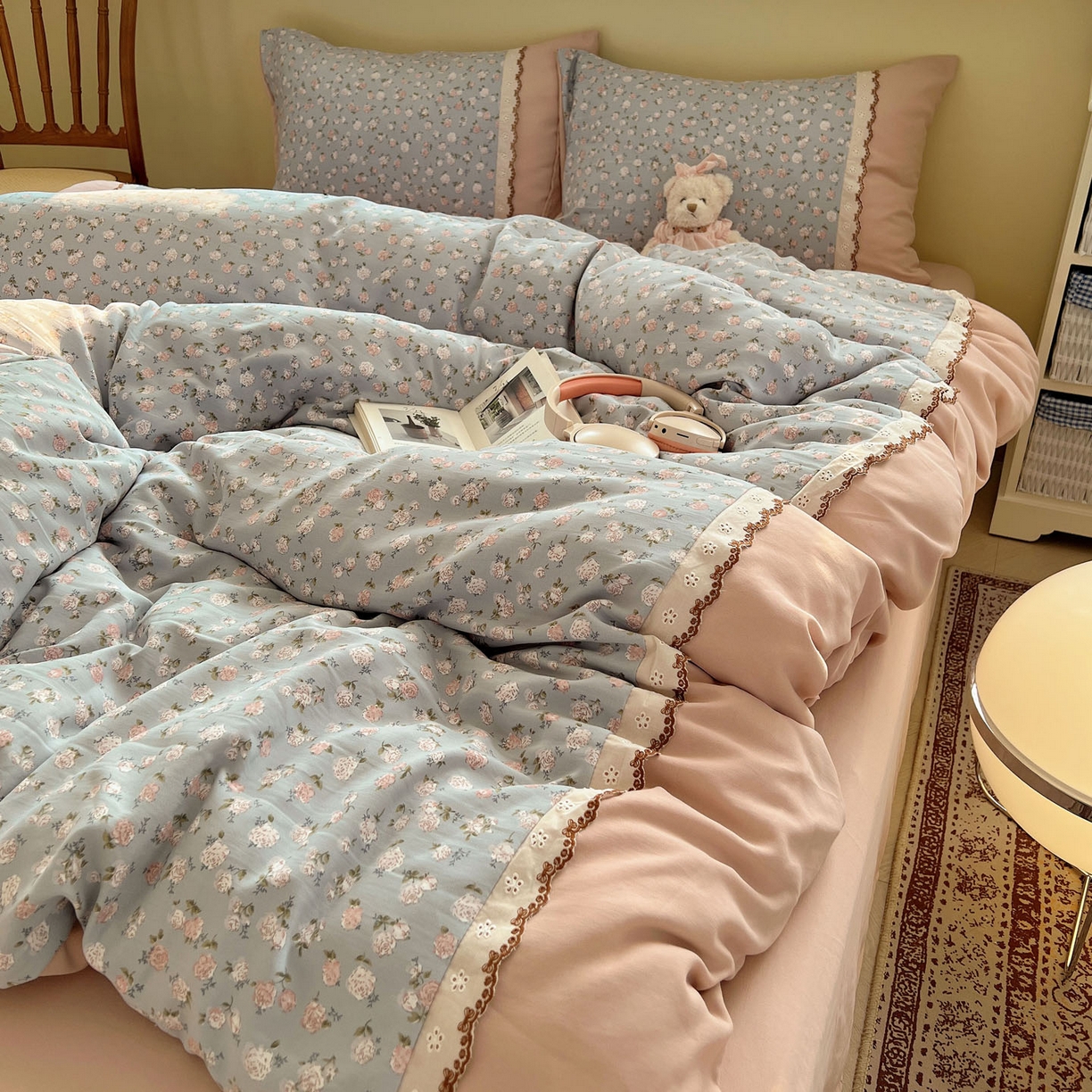 91家纺网 家纺一手货源 找家纺 暖芯优选 2025秋冬新品韩国小清新有氧提花人字纹双层纱全棉蕾丝花边加厚四件套 春雨绵绵-小花边