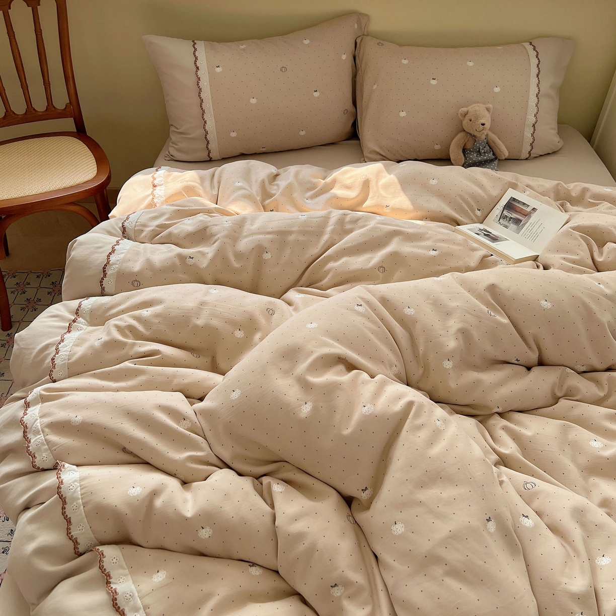 91家纺网 家纺一手货源 找家纺 暖芯优选 2025秋冬新品韩国小清新有氧提花人字纹双层纱全棉蕾丝花边加厚四件套 浪漫点点-小花边