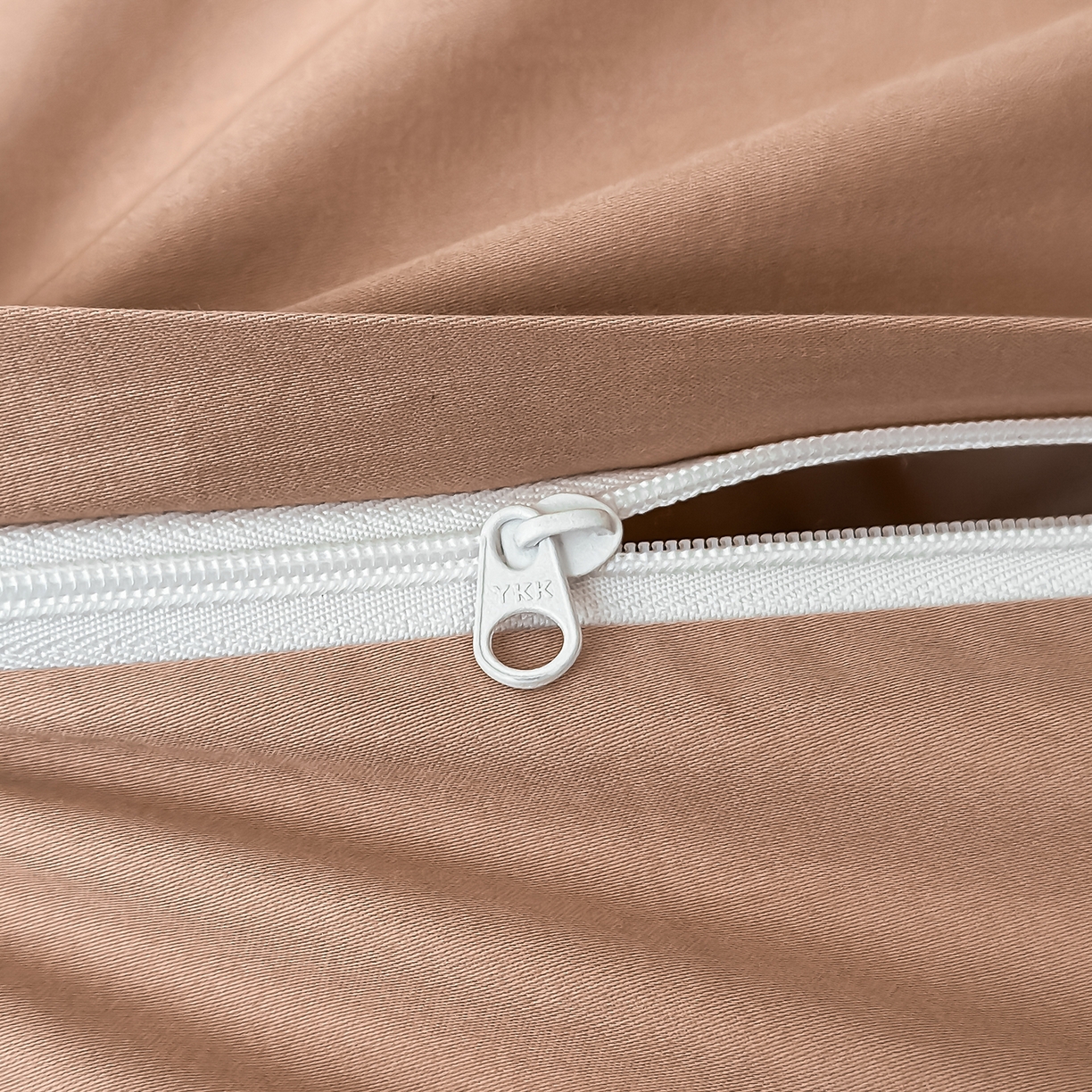 91家纺网 家纺一手货源 找家纺 舒慕家纺 2025新款100支长绒棉浮雕提花四件套 叶繁