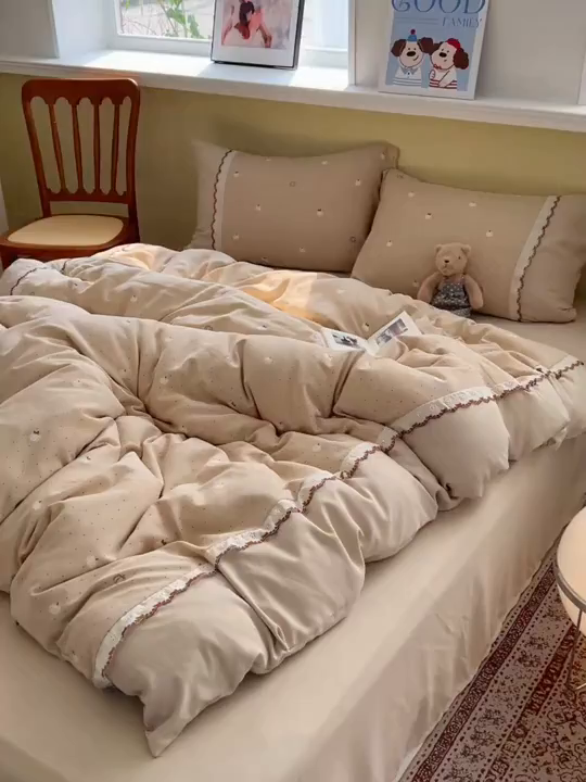 91家纺网 家纺一手货源 找家纺 暖芯优选 2025秋冬新品韩国小清新有氧提花人字纹双层纱全棉蕾丝花边加厚四件套 浪漫点点-小花边